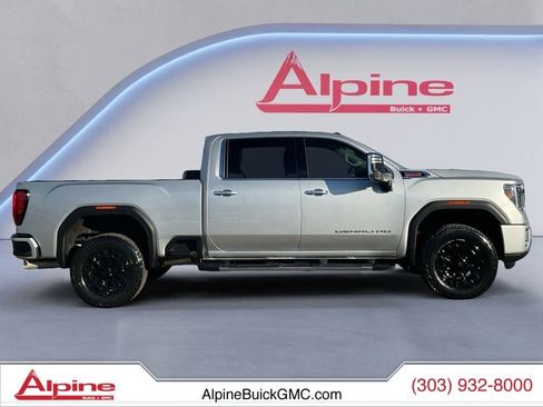 Used 2023 GMC Sierra 2500 Denali image 6