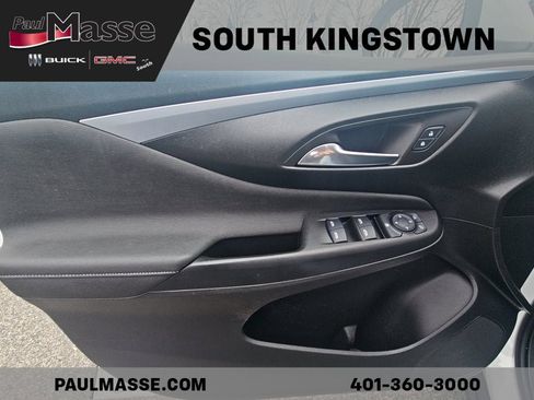 Used 2024 Buick Envista Sport Touring w/ Convenience I Package FWD image 9