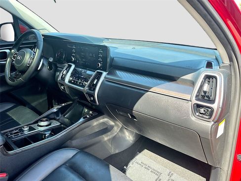 Used 2021 Kia Sorento EX FWD image 29
