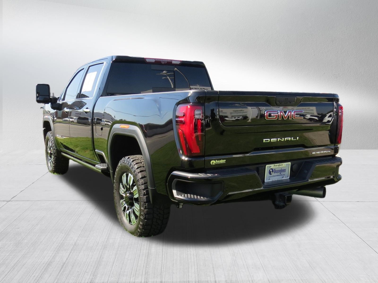 Used 2024 GMC Sierra 3500 Denali w/ Denali Reserve Package AWD/4WD image 7