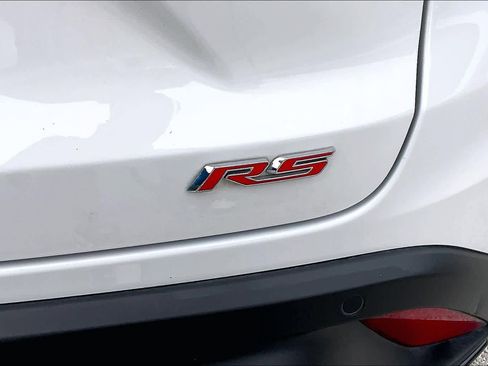 Used 2025 Chevrolet Trax RS w/ Sunroof Package image 10