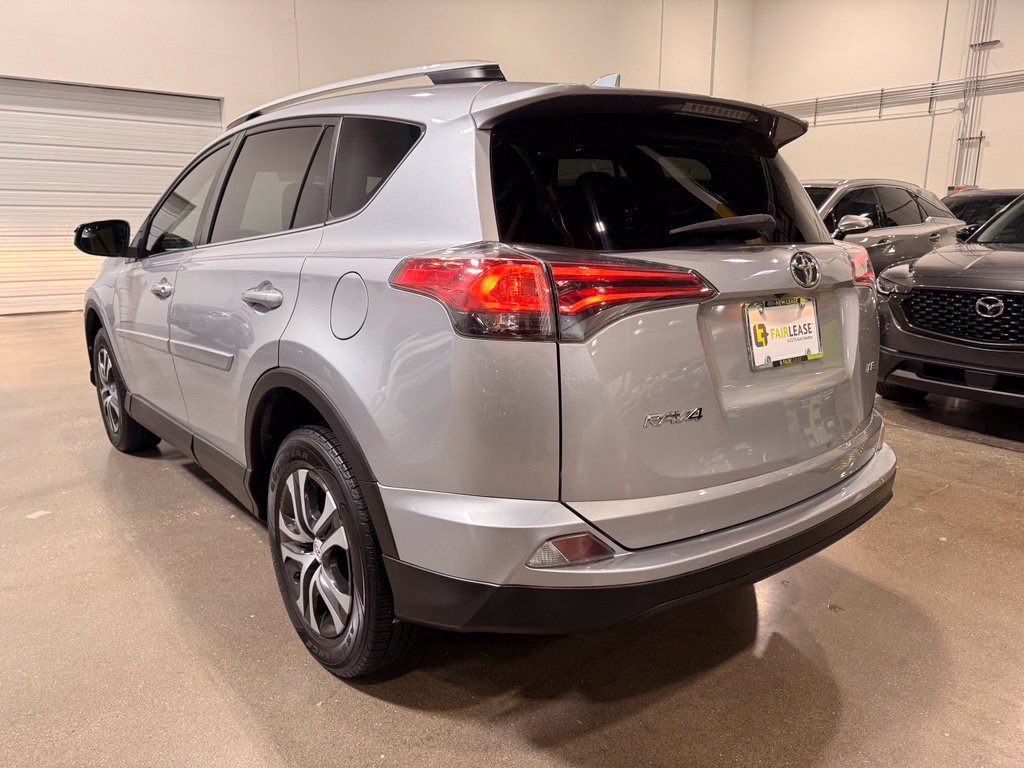 Used 2016 Toyota RAV4 LE FWD image 7