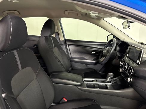 Used 2025 Nissan Sentra SV FWD image 17