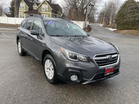Used 2019 Subaru Outback 2.5i Premium image 7