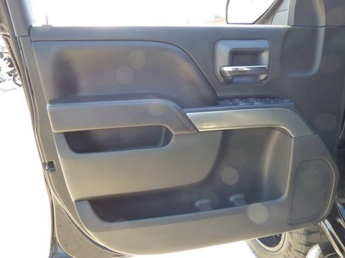 Used 2017 Chevrolet Silverado 1500 LT AWD/4WD image 22