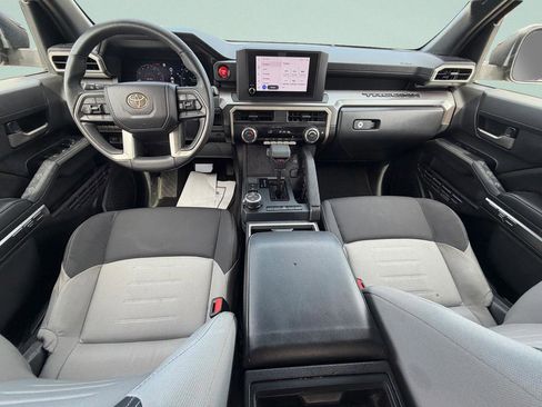 Used 2025 Toyota Tacoma TRD Off-Road image 13