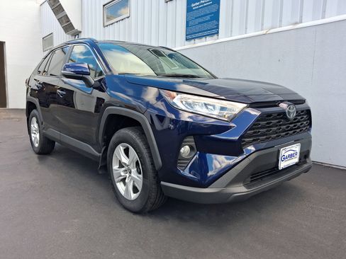 Used 2020 Toyota RAV4 XLE w/ Convenience Package AWD/4WD image 7