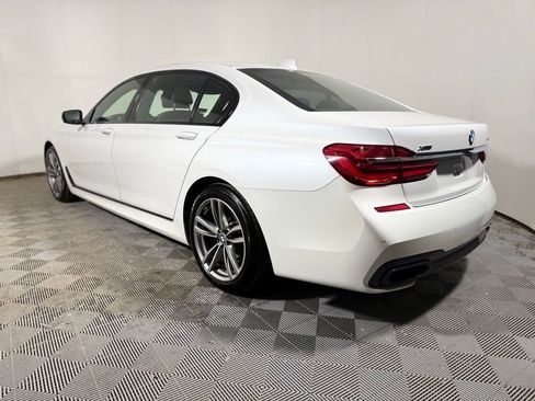 Used 2018 BMW 750i xDrive AWD/4WD image 4