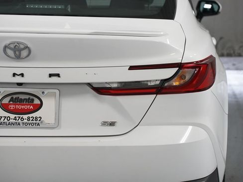 Used 2025 Toyota Camry SE FWD image 10