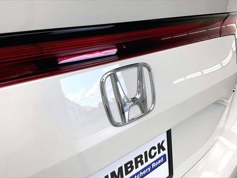 Certified 2025 Honda Civic Sport image 31