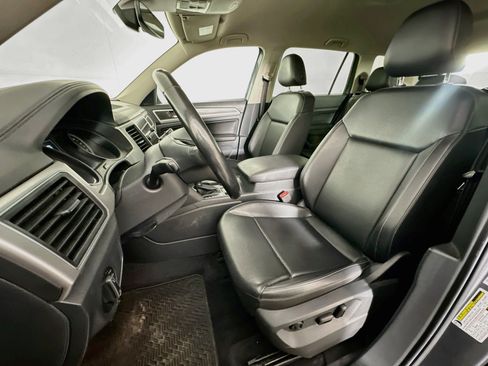 Used 2018 Volkswagen Atlas SE FWD image 13