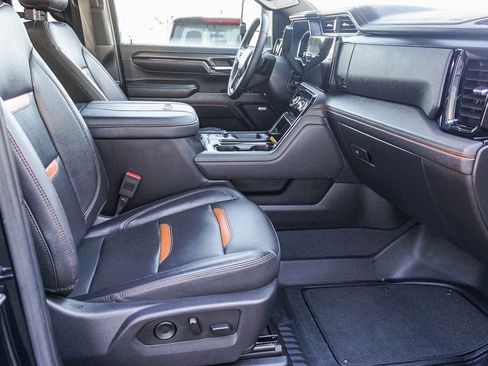 Used 2024 GMC Sierra 2500 AT4 w/ AT4 Premium Plus Package image 13