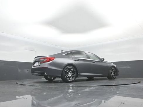 Used 2021 Honda Accord Touring image 34