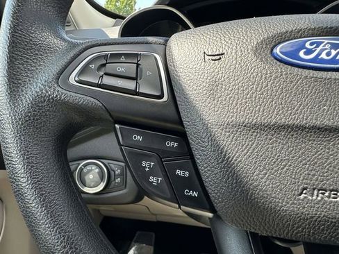 Used 2019 Ford Escape SE AWD/4WD image 11