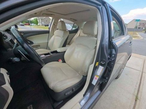 Used 2012 Lexus IS 250 w/ Premium Pkg Value Edition RWD image 3