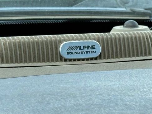 Used 2011 RAM 1500 Laramie Longhorn image 23