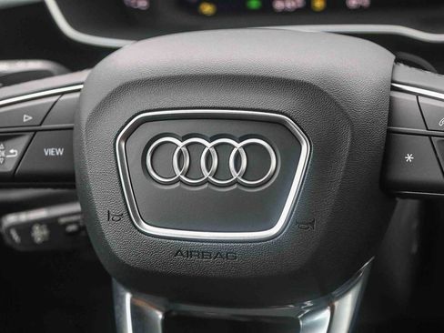 New 2025 Audi Q3 2.0T Premium image 23