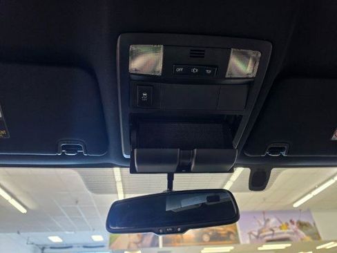 Used 2017 Toyota Tacoma SR5 RWD image 28