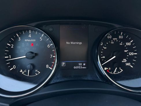 Used 2020 Nissan Rogue SV image 23