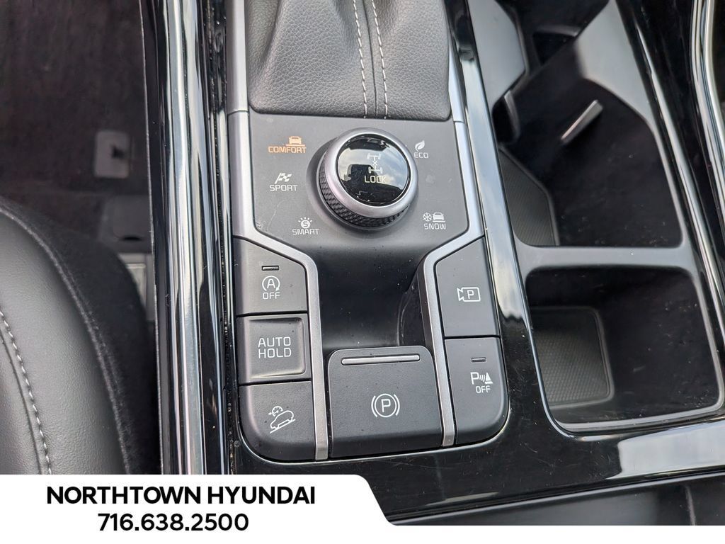 Used 2023 Kia Sorento SX AWD/4WD image 16