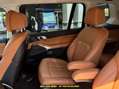 Used 2020 BMW X7 xDrive40i w/ Premium Package AWD/4WD image 23