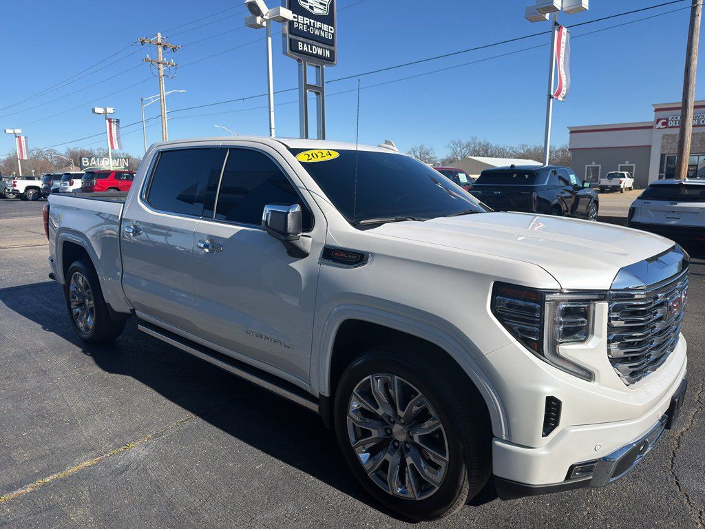 Used 2024 GMC Sierra 1500 Denali AWD/4WD image 3