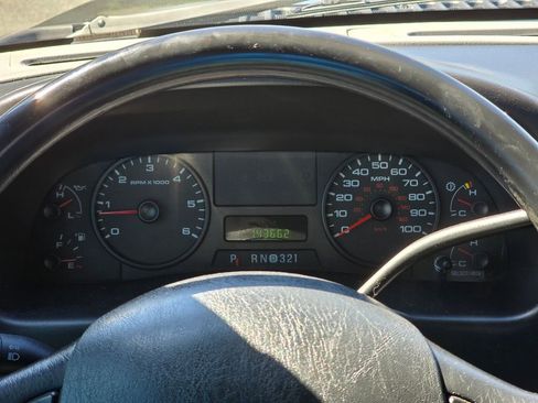 Used 2006 Ford F350 XLT image 25