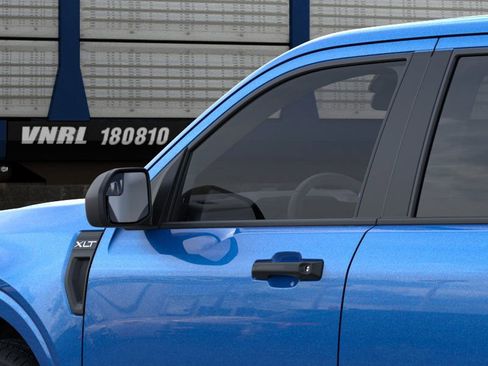 New 2025 Ford Maverick XLT image 21