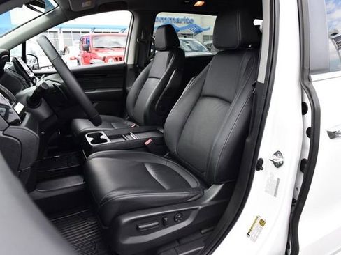 Used 2023 Honda Odyssey Touring image 20