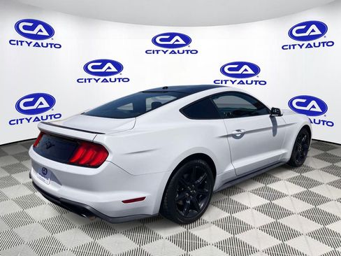 Used 2020 Ford Mustang Coupe w/ Black Accent Package RWD image 4