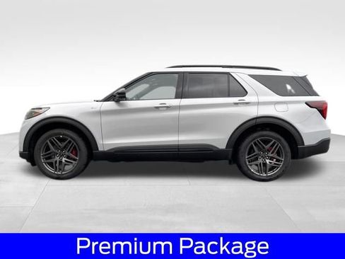 New 2026 Ford Explorer ST-Line AWD/4WD image 2