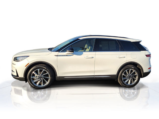 Used 2025 Lincoln Corsair AWD w/ Equipment Group 101A image 4