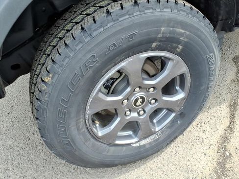 Used 2022 Ford Bronco Big Bend image 8