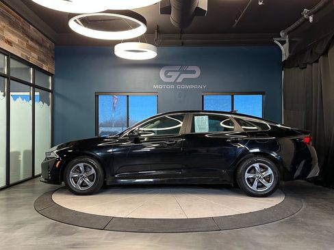Used 2021 Kia K5 LX FWD image 6