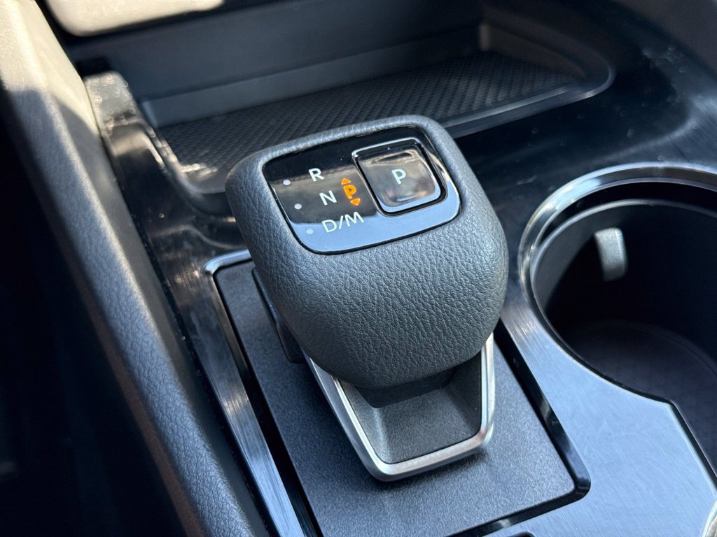 Used 2023 Nissan Rogue S FWD image 22