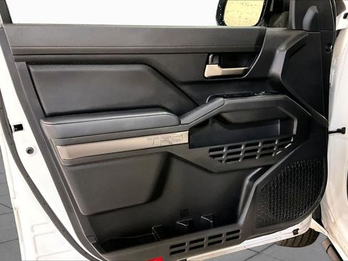 Used 2025 Toyota Tacoma TRD Sport RWD image 22