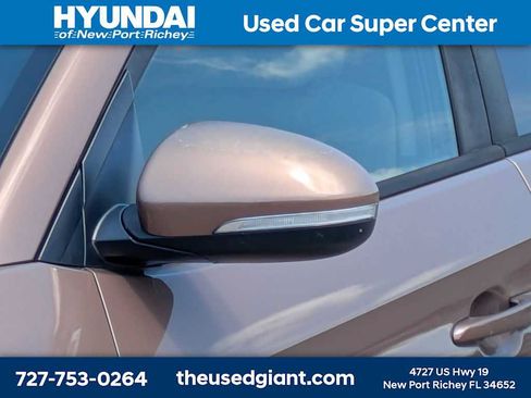 Used 2017 Hyundai Tucson Sport FWD image 11