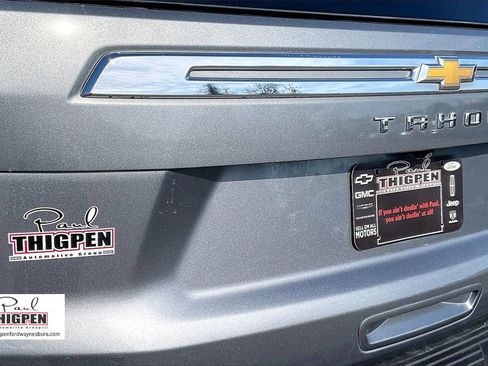 Used 2022 Chevrolet Tahoe LT w/ Luxury Package image 8