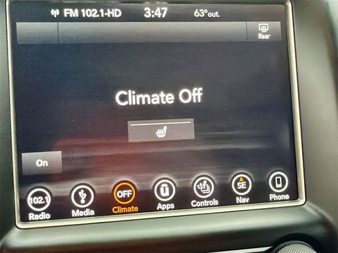 Used 2018 Jeep Grand Cherokee Laredo image 15