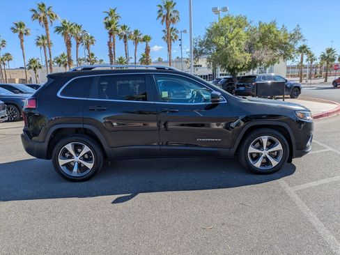 Used 2019 Jeep Cherokee Limited FWD image 6