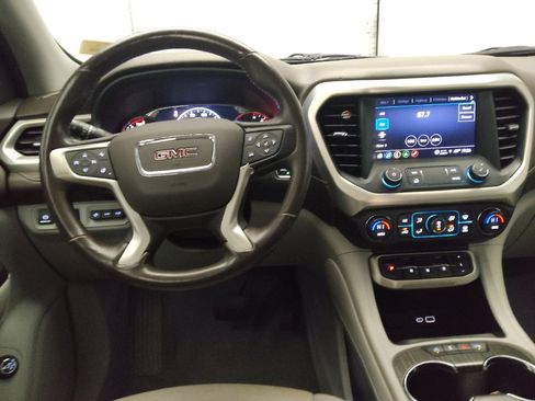 Used 2022 GMC Acadia SLT w/ Technology Package FWD image 22