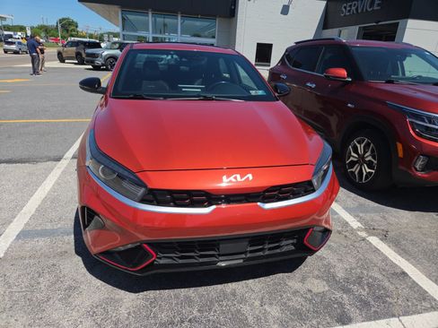 Certified 2023 Kia Forte GT-Line w/ GT-Line Premium Package FWD image 5