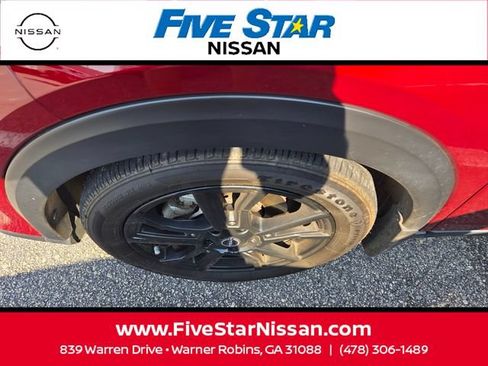 Used 2023 Nissan Kicks SR w/ SR Premium Package FWD image 4