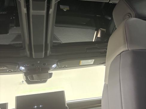 New 2025 GMC Hummer EV 2X AWD/4WD image 26