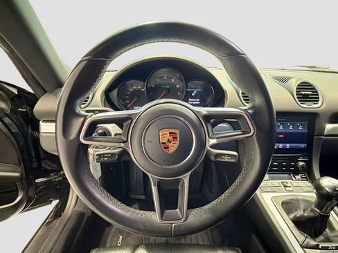 Used 2018 Porsche 718 Cayman Base image 9