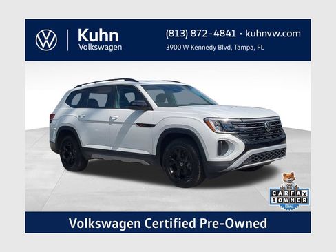 Certified 2025 Volkswagen Atlas Peak Edition SE AWD/4WD image 1