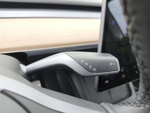 Used 2022 Tesla Model Y Performance AWD/4WD image 10