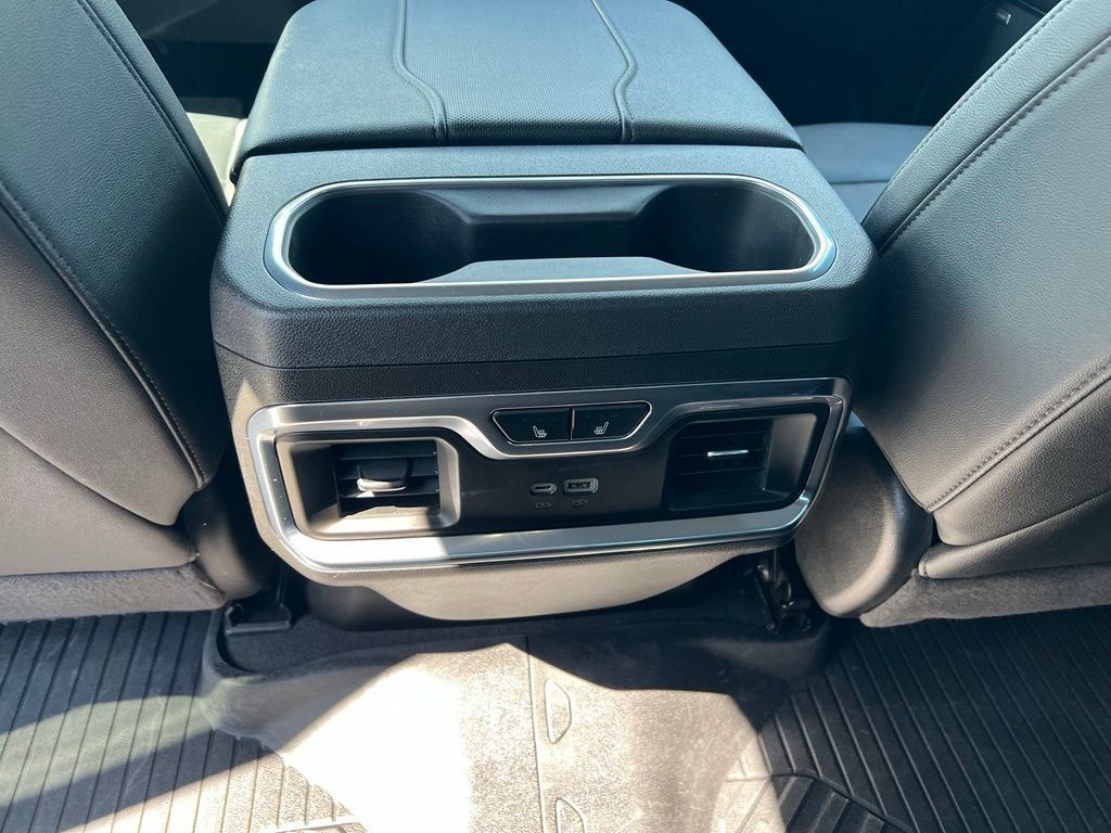 Used 2024 Chevrolet Silverado 1500 LTZ AWD/4WD image 22