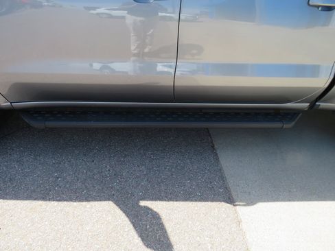 Used 2020 Chevrolet Silverado 1500 RST AWD/4WD image 4