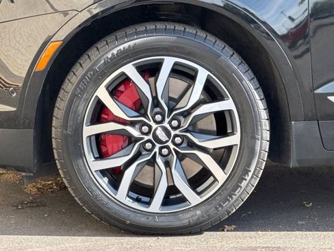Used 2023 Cadillac XT5 Sportv w/ Platinum Package AWD/4WD image 33